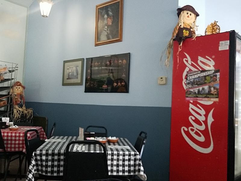 Farmer's Market Restaurant interior
